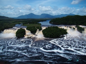 Laguna Canaima Parque Nacional Canaima