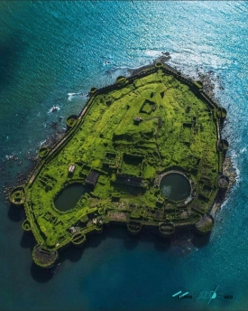 Murud Janjira island fort in the Indian Ocean.jpeg