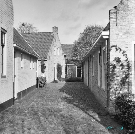 Overzicht Oude Wallen op de achtergrond de Barakken