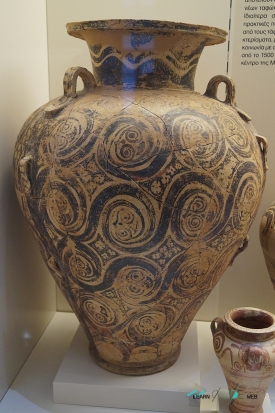 Piriform jar from chamber tomb  of Dendra cementery