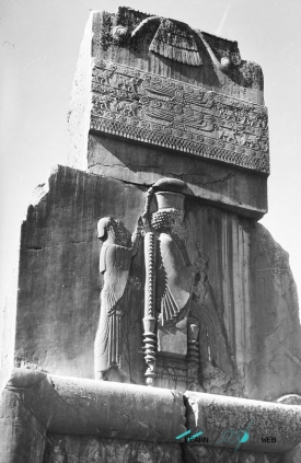 Ruins of the of Throne Hall at Persepolis Iran.jpeg